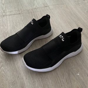 APL tech loom bliss shoes (7)